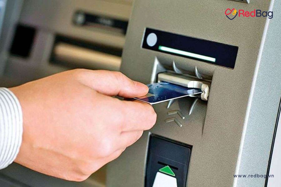 Xử lý bị nuốt thẻ ATM cực nhanh chỉ vài phút với RedBag